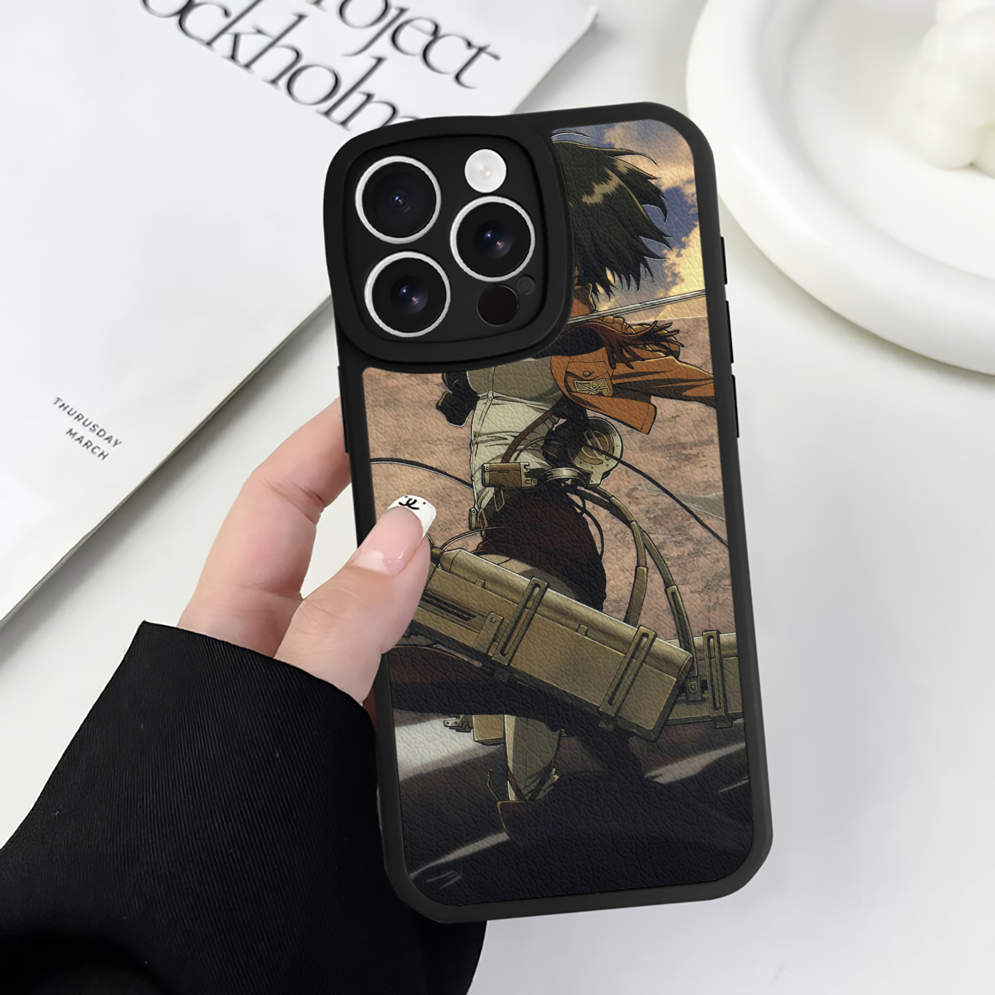 （画像用） 進撃の巨人 Attack on Titan 【iPhone 16シリーズ対応】シリコンスマホケース（レザー調） 材質：シリコン